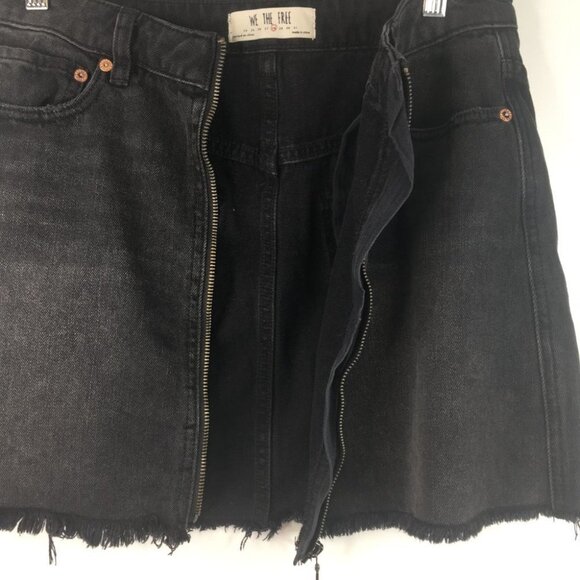 WE THE FREE Zip-It Up Black Denim Skirt Size 28 - Picture 7 of 9